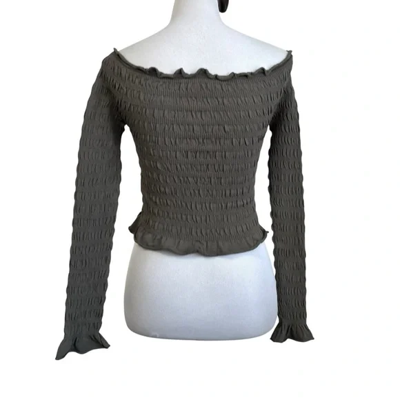 Zara Women Smocked Long Sleeve Off The Shoulder Crop Top Sz Medium Green Stretch - Picture 2 of 5